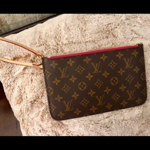 Louis Vuitton Monogram Pochette